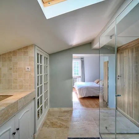 Villa Leader Large Contemporary With Luxurious Design, Pool And View Cannes