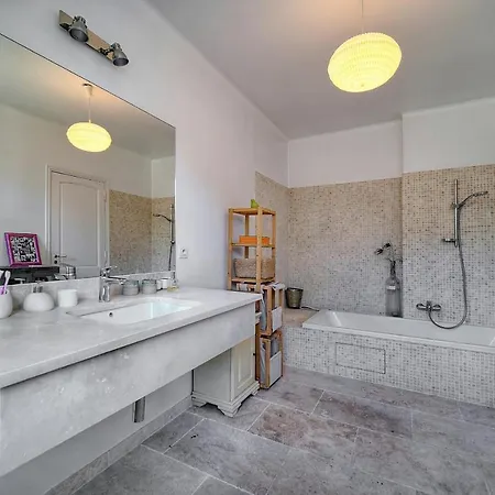 Leader Large Contemporary With Luxurious Design, Pool And View Willa *