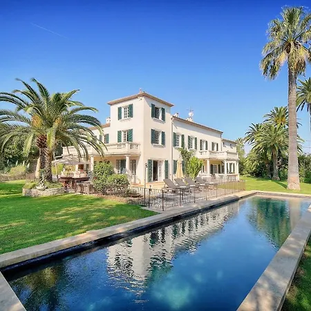 Villa Leader Large Contemporary With Luxurious Design, Pool And View
